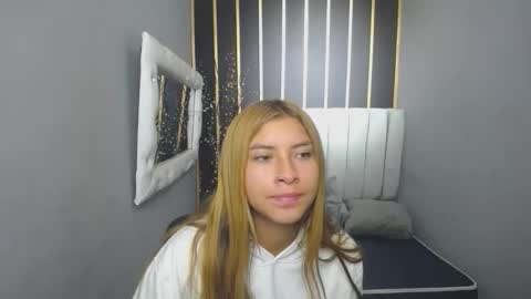 Snapshot of nancy_blonde chatting on 04.23.26 nancy blonde online show from 04.23.26
