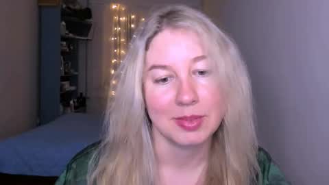 Snapshot of nancysanders chatting on 05.07.26 Nancy online show from 05.07.26