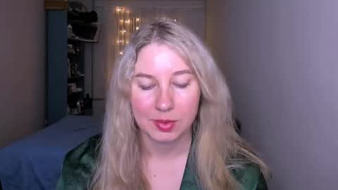 Snapshot of nancysanders chatting on 05.08.26 Nancy online show from 05.08.26
