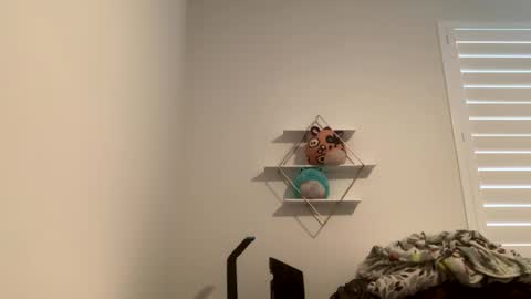 Snapshot of naninanikwn chatting on 12.18.24 nani kwn online show from 12.18.24