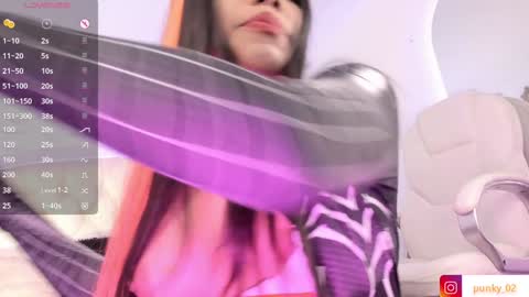 Snapshot of nanit_l chatting on 12.17.24 anna online show from 12.17.24