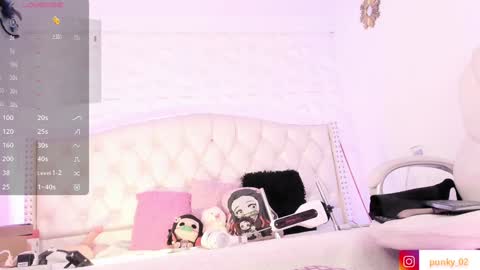 Snapshot of nanit_l chatting on 01.08.25 anna online show from 01.08.25