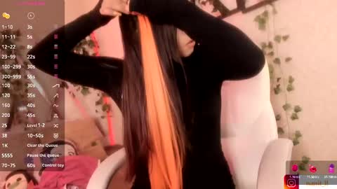 Snapshot of nanit_l chatting on 10.02.25 anna online show from 10.02.25