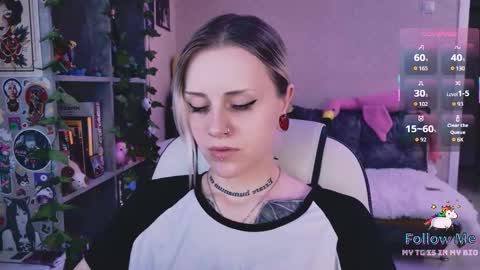 Monday-Friday 12-4 AM and 6-9 AM New York time online show from 03.20.26