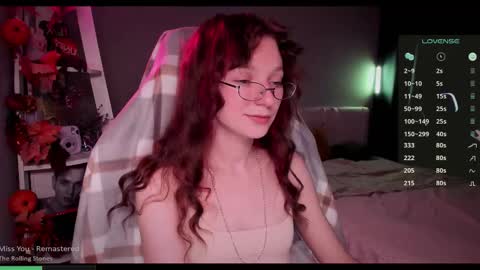 Snapshot of nannoyou chatting on 11.08.25 NannoNancy online show from 11.08.25