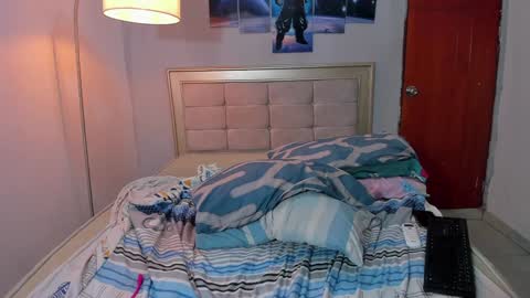 naomi_berckley online show from 12.04.24