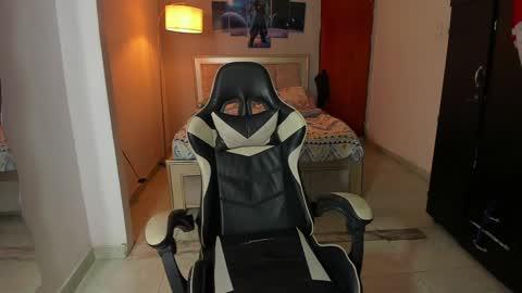 naomi_berckley online show from 01.29.25