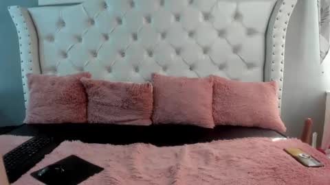 naomi online show from 10.13.25