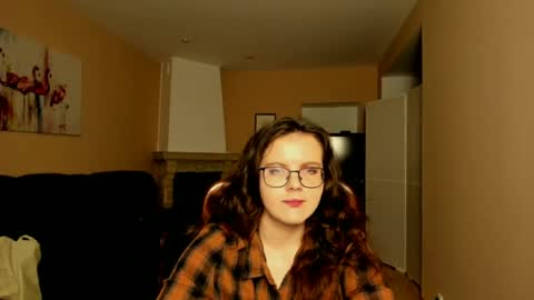 Snapshot of naomi_di chatting on 06.28.26 naomi_di online show from 06.28.26