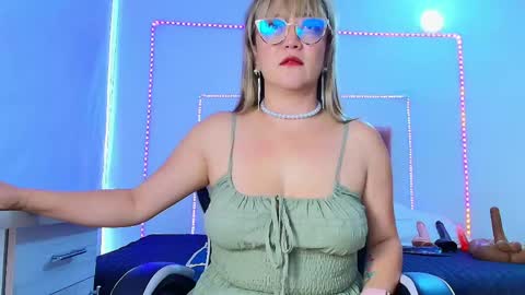 Naomi online show from 05.21.26