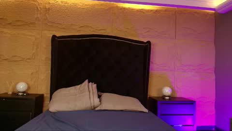 Naomi online show from 10.08.25