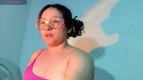 Naomi online show from 02.04.25