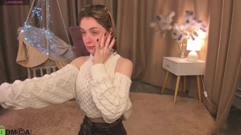 Naomi online show from 10.03.25