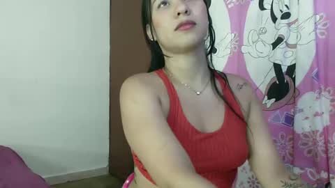 Snapshot of naomi_sweet420 chatting on 12.29.24 Mia online show from 12.29.24