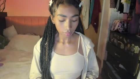 Snapshot of naomii1020 chatting on 01.13.25 Naomii online show from 01.13.25