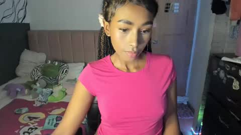 Snapshot of naomii1020 chatting on 02.22.25 Naomii online show from 02.22.25