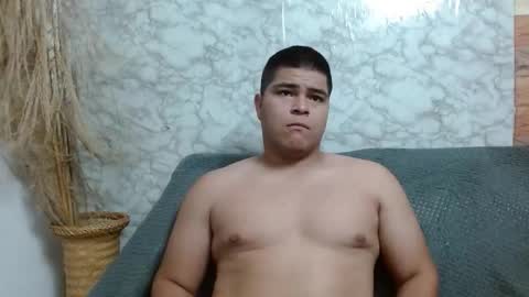 Snapshot of naomii_campbelll chatting on 11.25.25 Naomi Campbel online show from 11.25.25