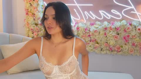 Naomi online show from 01.22.25