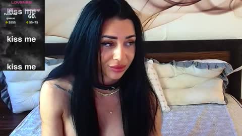 NaomiScarlett online show from 05.25.26