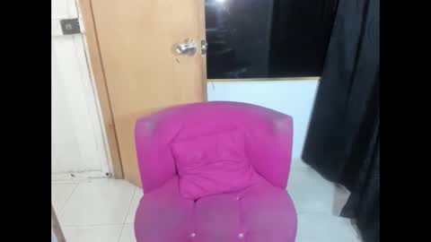 naomiwildburn online show from 09.28.25