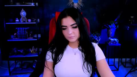 naomiwilsons online show from 09.15.25