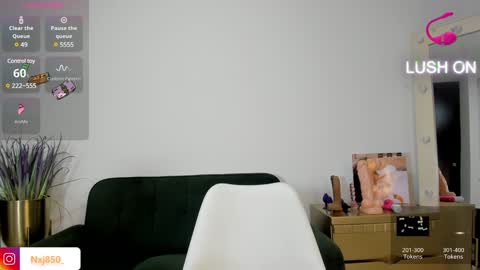 Naomi     online show from 01.30.25