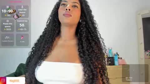 Naomi     online show from 09.10.25