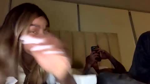 naomiysuvikingo online show from 04.01.26