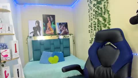 naomy online show from 01.22.25