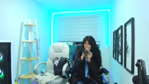 Snapshot of naomy_sex_69 chatting on 10.28.25 naomy_sex_69 online show from 10.28.25