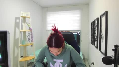 Snapshot of naomy_sex_69 chatting on 11.01.25 naomy_sex_69 online show from 11.01.25