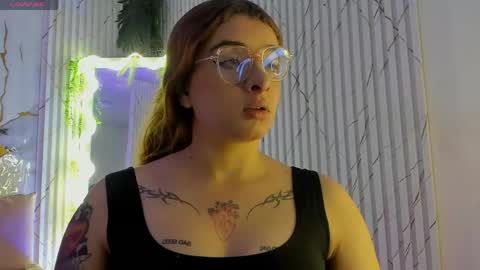 Naomy  online show from 04.14.26