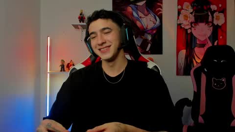 Snapshot of naranjo_seb chatting on 12.04.24 sebastian online show from 12.04.24