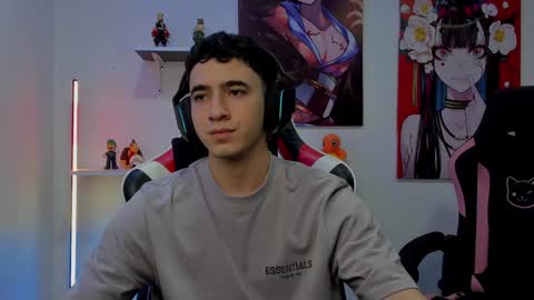 Snapshot of naranjo_seb chatting on 12.10.24 sebastian online show from 12.10.24