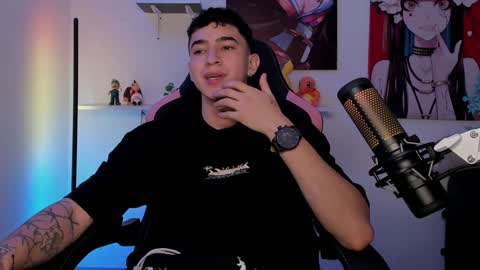 Snapshot of naranjo_seb chatting on 12.17.24 sebastian online show from 12.17.24