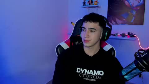 Snapshot of naranjo_seb chatting on 02.14.25 sebastian online show from 02.14.25