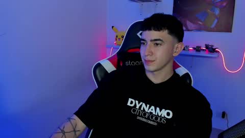 Snapshot of naranjo_seb chatting on 02.14.25 sebastian online show from 02.14.25