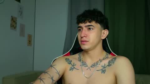 Snapshot of naranjo_seb chatting on 09.30.25 sebastian online show from 09.30.25