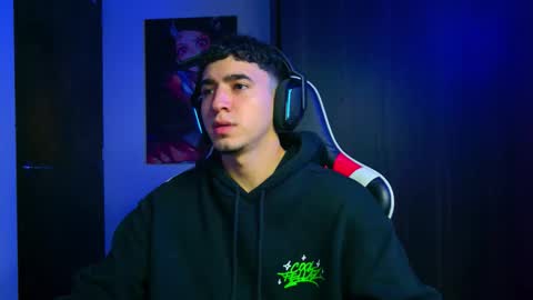 Snapshot of naranjo_seb chatting on 11.05.25 sebastian online show from 11.05.25