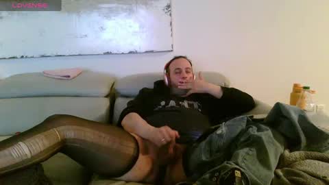 Snapshot of nassobout chatting on 01.27.25 nassobout online show from 01.27.25