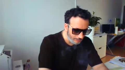 Snapshot of nassobout chatting on 06.25.26 nassobout online show from 06.25.26
