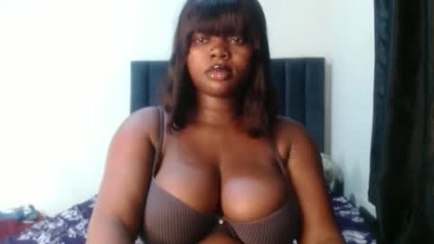 Snapshot of nastie_amanda chatting on 12.21.25 Amanda online show from 12.21.25