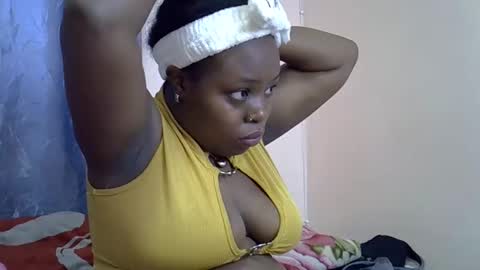 Snapshot of nastier_gal chatting on 12.16.25 Nunu online show from 12.16.25