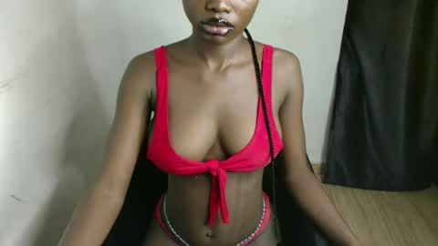 Snapshot of nasty_creamypussyy chatting on 02.25.26 Mila online show from 02.25.26