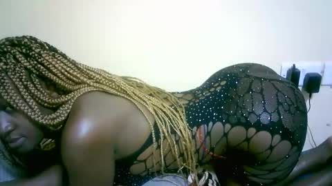 Marie online show from 09.11.25