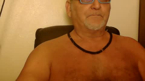 Snapshot of nastydaddyfatcock8 chatting on 01.08.25 Daddy online show from 01.08.25
