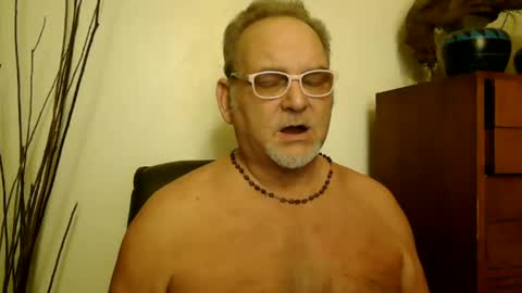 Snapshot of nastydaddyfatcock8 chatting on 02.02.25 Daddy online show from 02.02.25