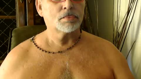 Snapshot of nastydaddyfatcock8 chatting on 03.11.25 Daddy online show from 03.11.25