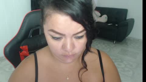 Snapshot of natachaprinss22 chatting on 02.19.25 Nata Ramirez online show from 02.19.25