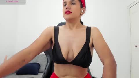 Nathalia online show from 05.22.26